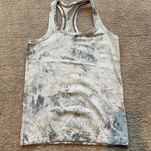 Lululemon swiftly tech racerback size 6